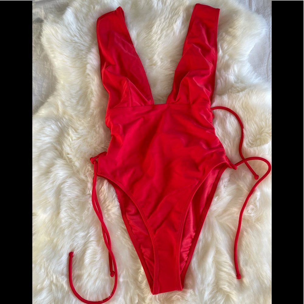 One piece swimsuit